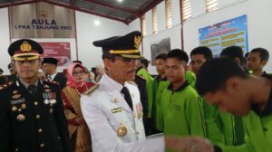 Bupati Safaruddin menasehati anak binaan untuk tetap berbuat baik