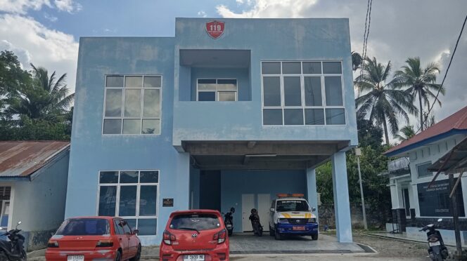 
					Baru Dibangun dan Belum Dimanfaatkan, Cat Gedung  PSC 119 Di Tanjung Pati Sudah Pudar